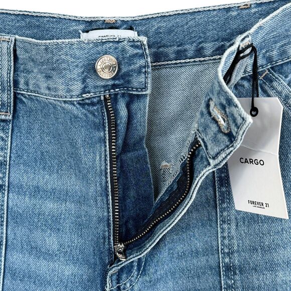 Forever 21 SZ 29 Cargo Jeans High-Rise Zip-Fly Relaxed Fit Light Wash Whiskered - Picture 3 of 9